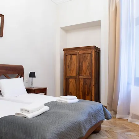 Apartment Leo Old Town